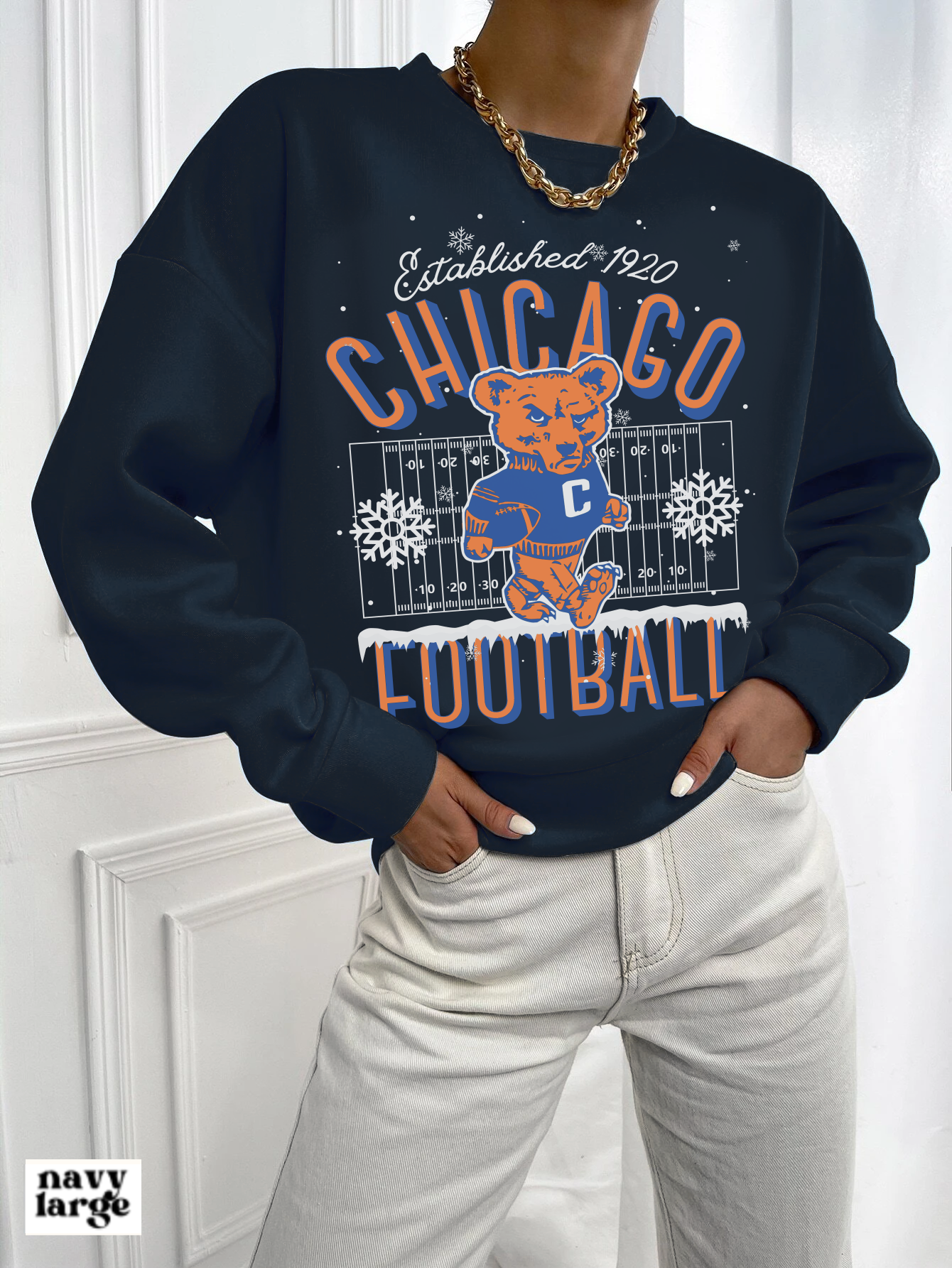 Chicago Bears Christmas Crewneck Sweatshirt - Vintage Holiday Mascot NFL Football - Men's & Women's Winter Hoodie